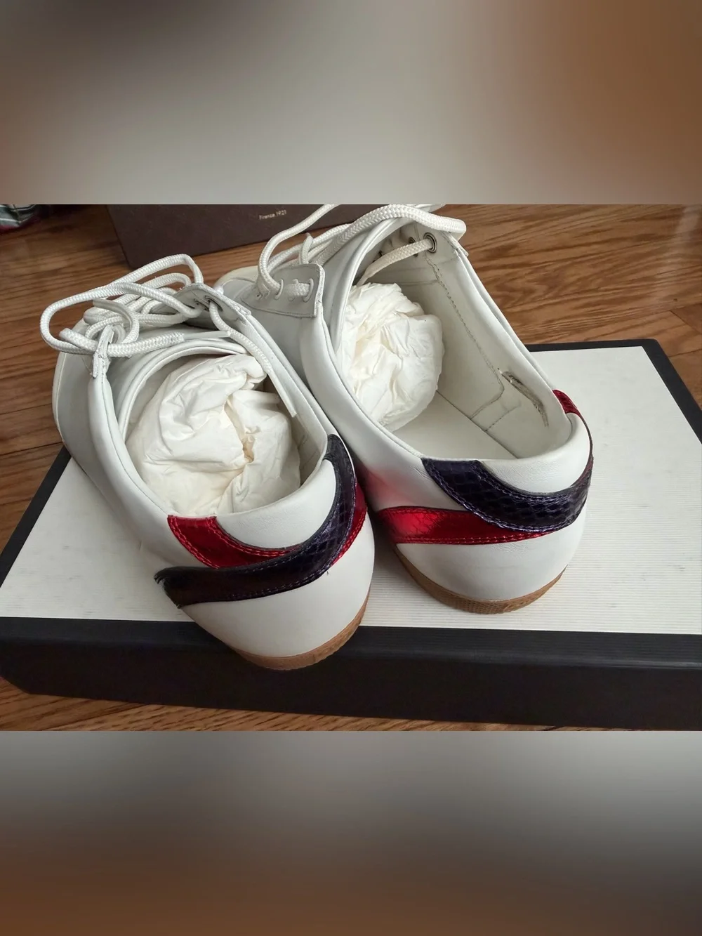 Gucci White Leather Sneakers with Navy and Red Accents
